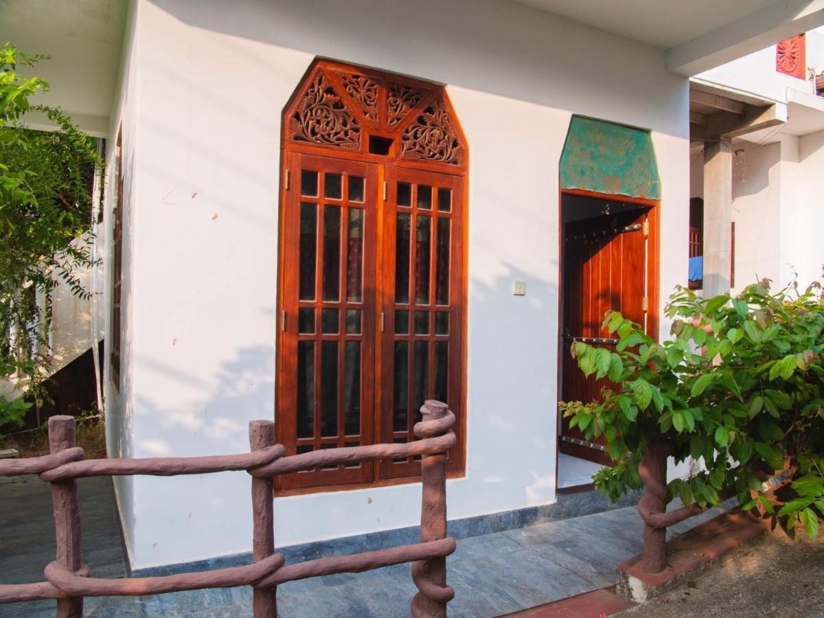 Surfing Guest House Матара Экстерьер фото