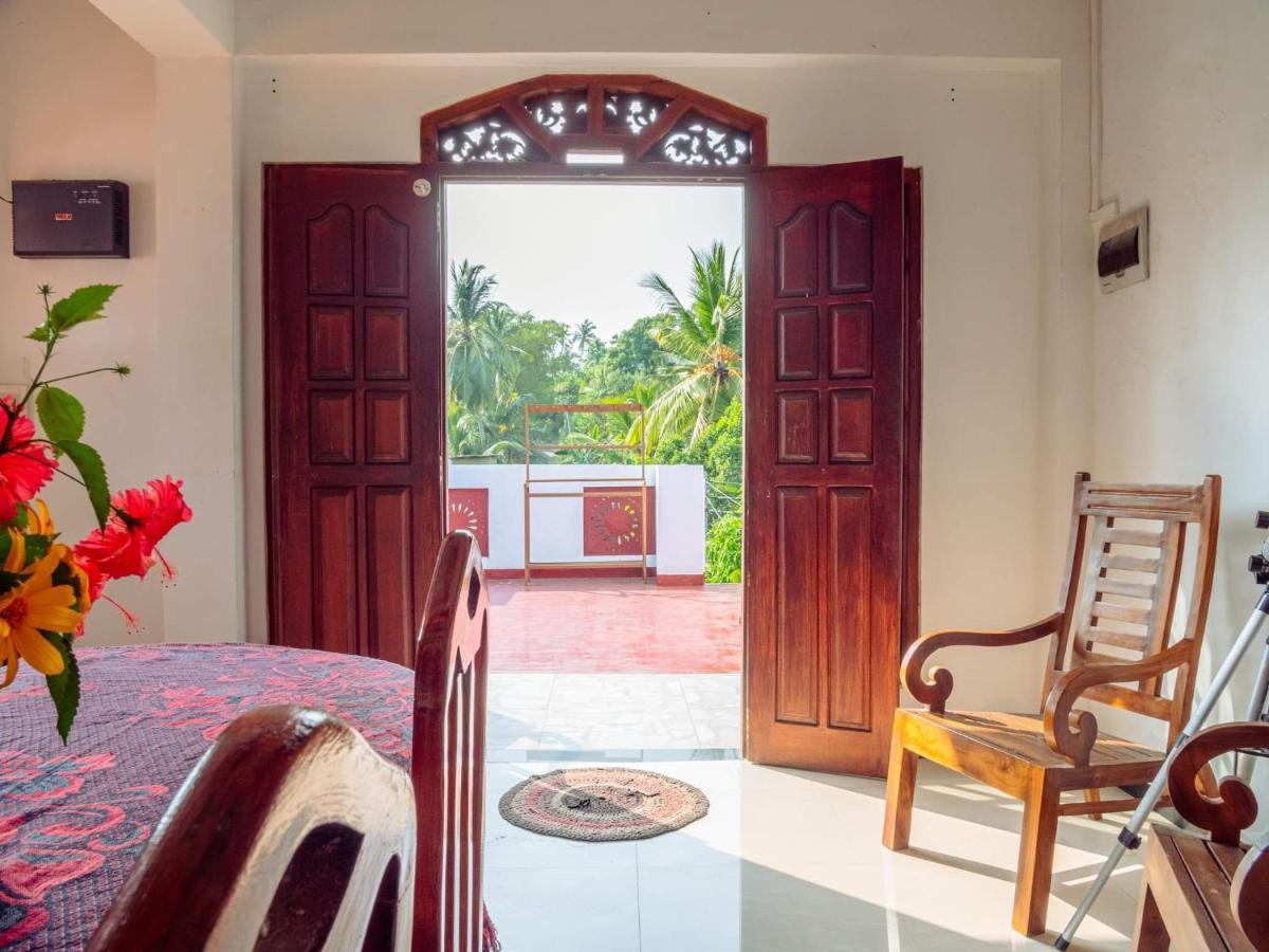 Surfing Guest House Матара Экстерьер фото