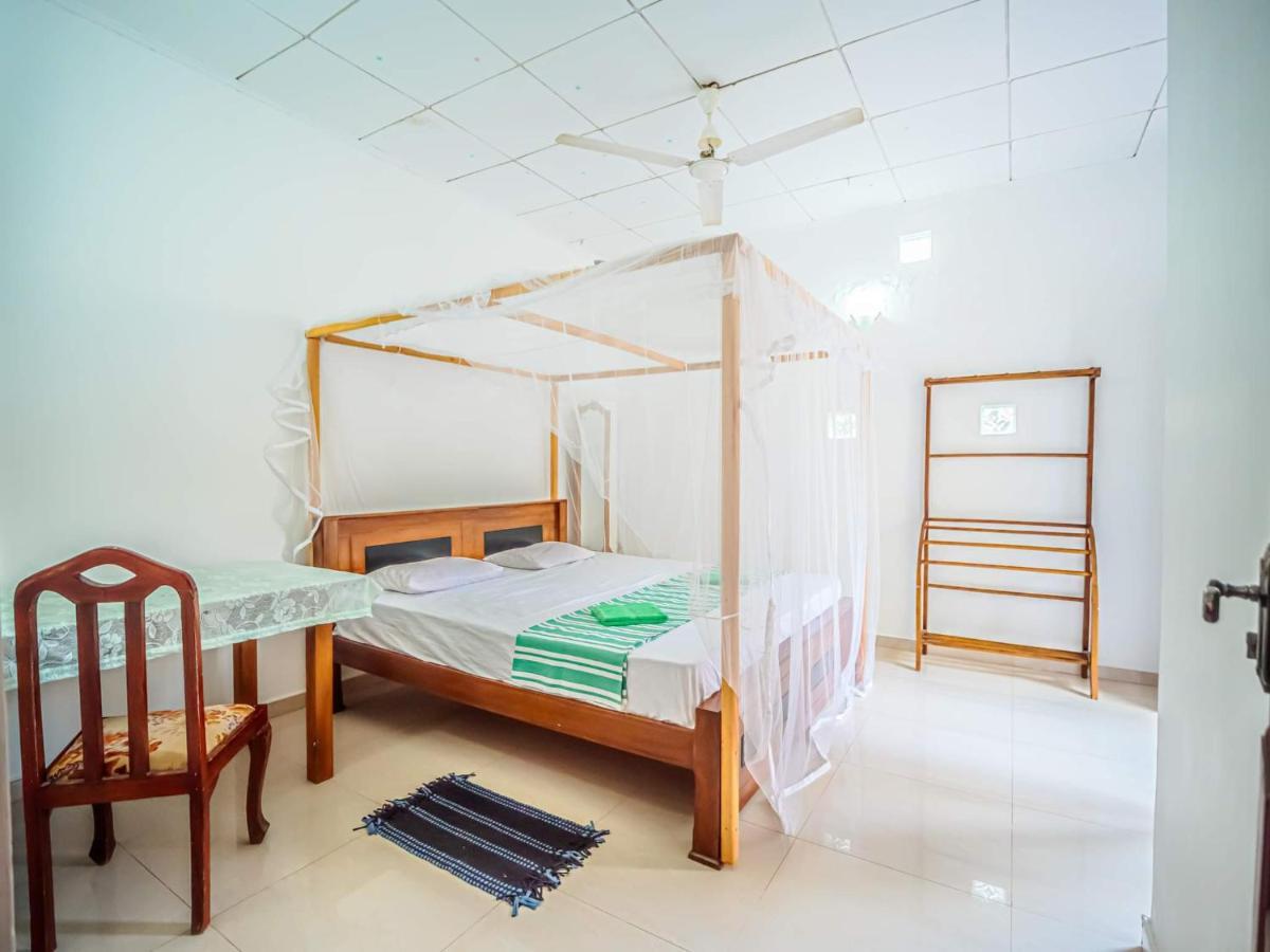 Surfing Guest House Матара Экстерьер фото