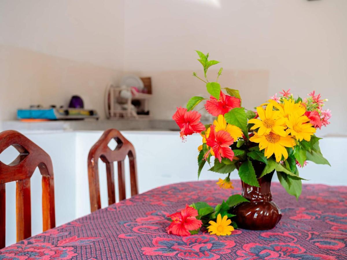 Surfing Guest House Матара Экстерьер фото