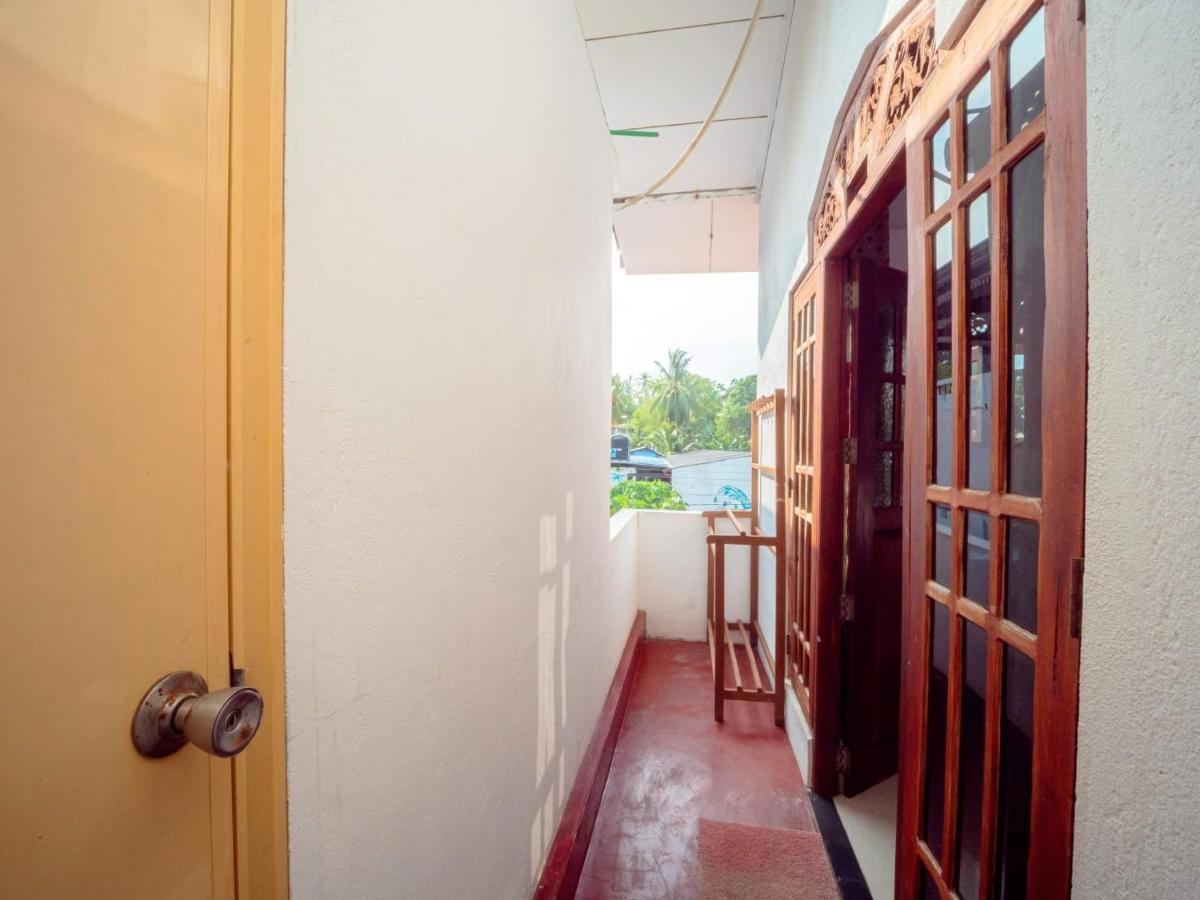 Surfing Guest House Матара Экстерьер фото